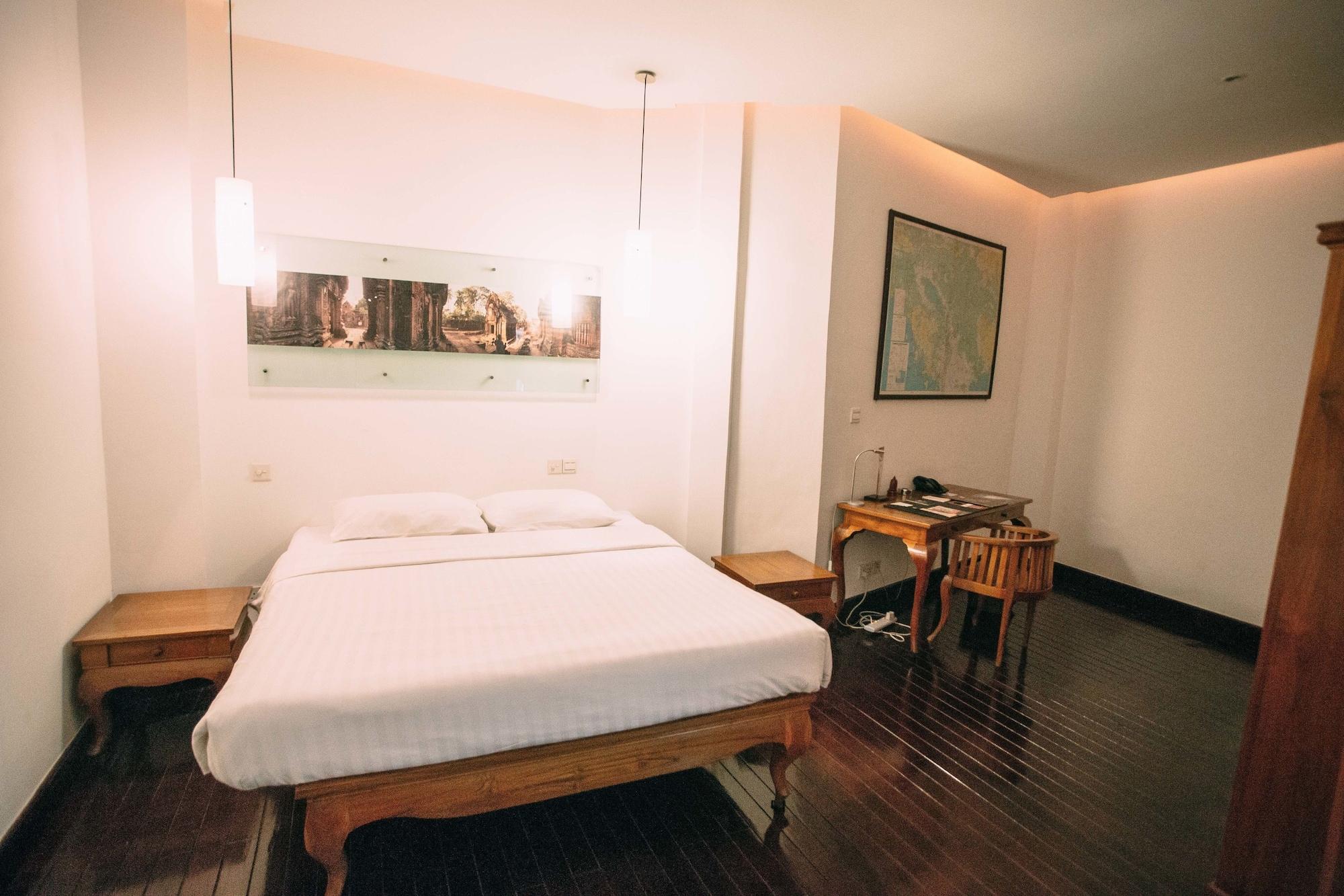 Fcc Phnom Penh Boutique Hotel Exterior photo