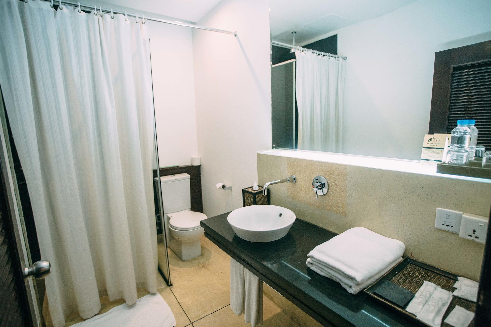 Fcc Phnom Penh Boutique Hotel Exterior photo