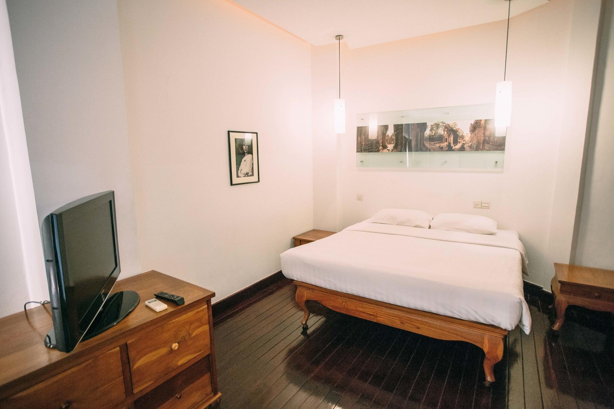 Fcc Phnom Penh Boutique Hotel Exterior photo