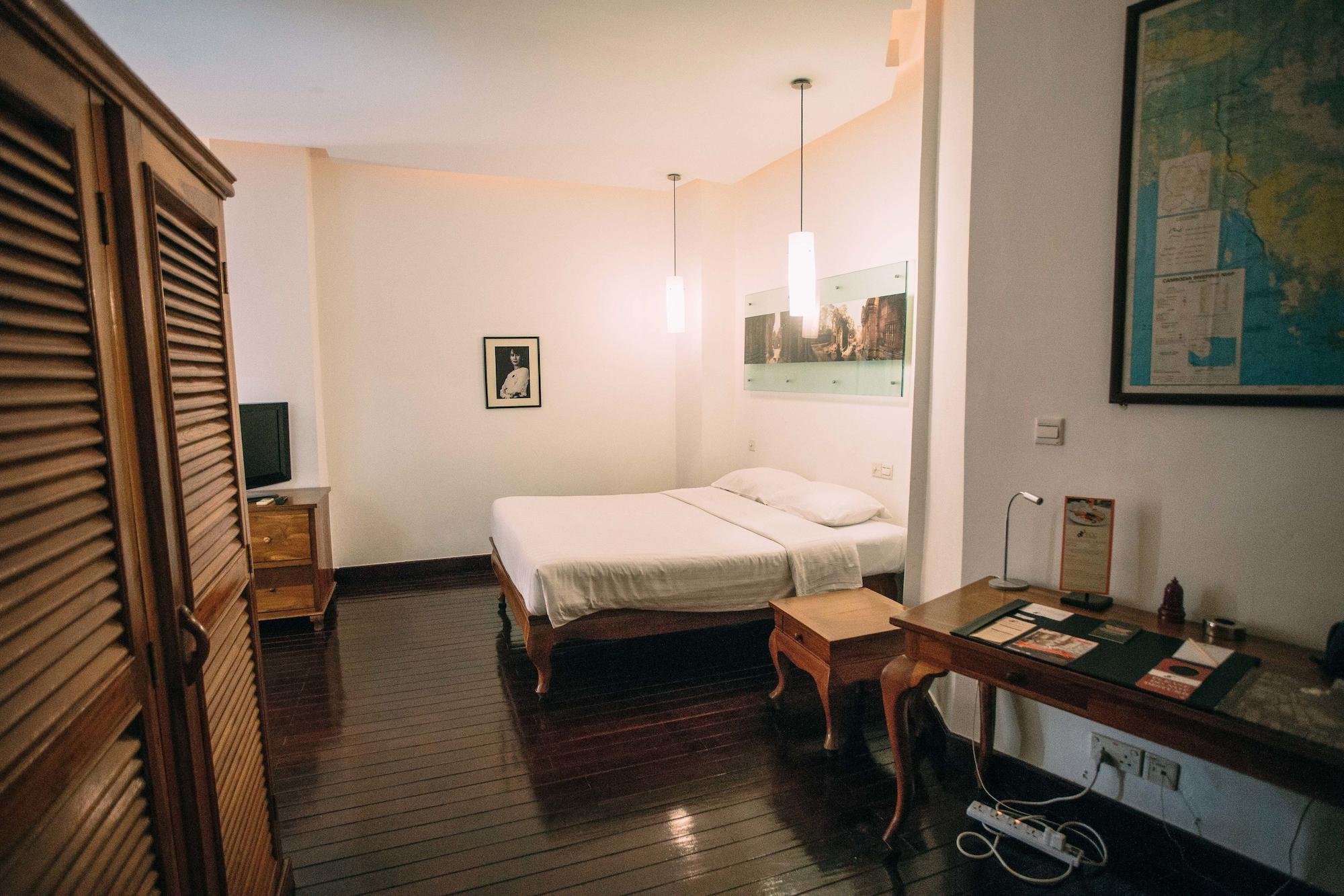 Fcc Phnom Penh Boutique Hotel Exterior photo