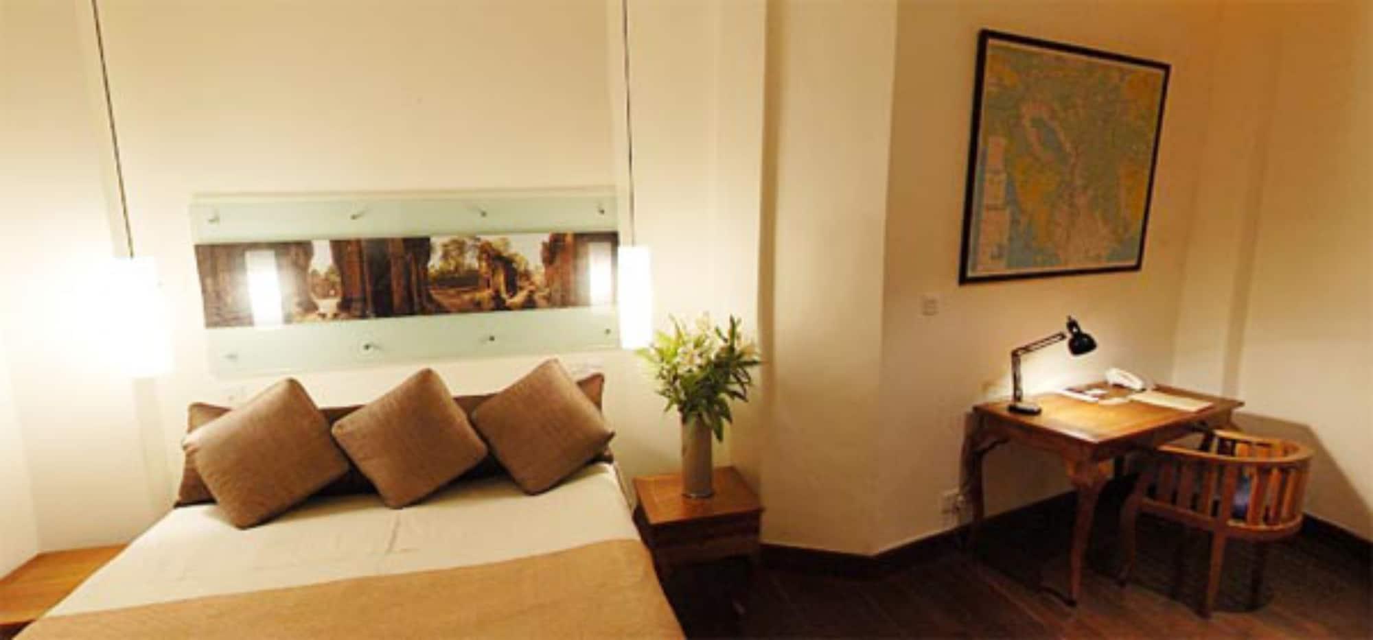 Fcc Phnom Penh Boutique Hotel Exterior photo